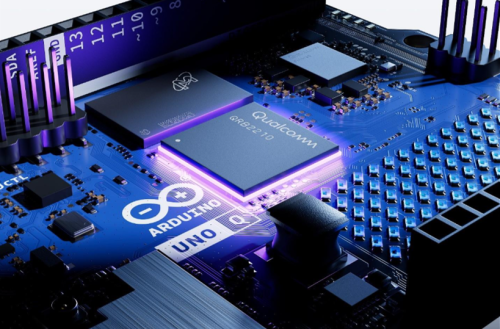 Arduino UNO Q microprocesador MPU Qualcomm y microcontrolador MCU STMicroelectronics